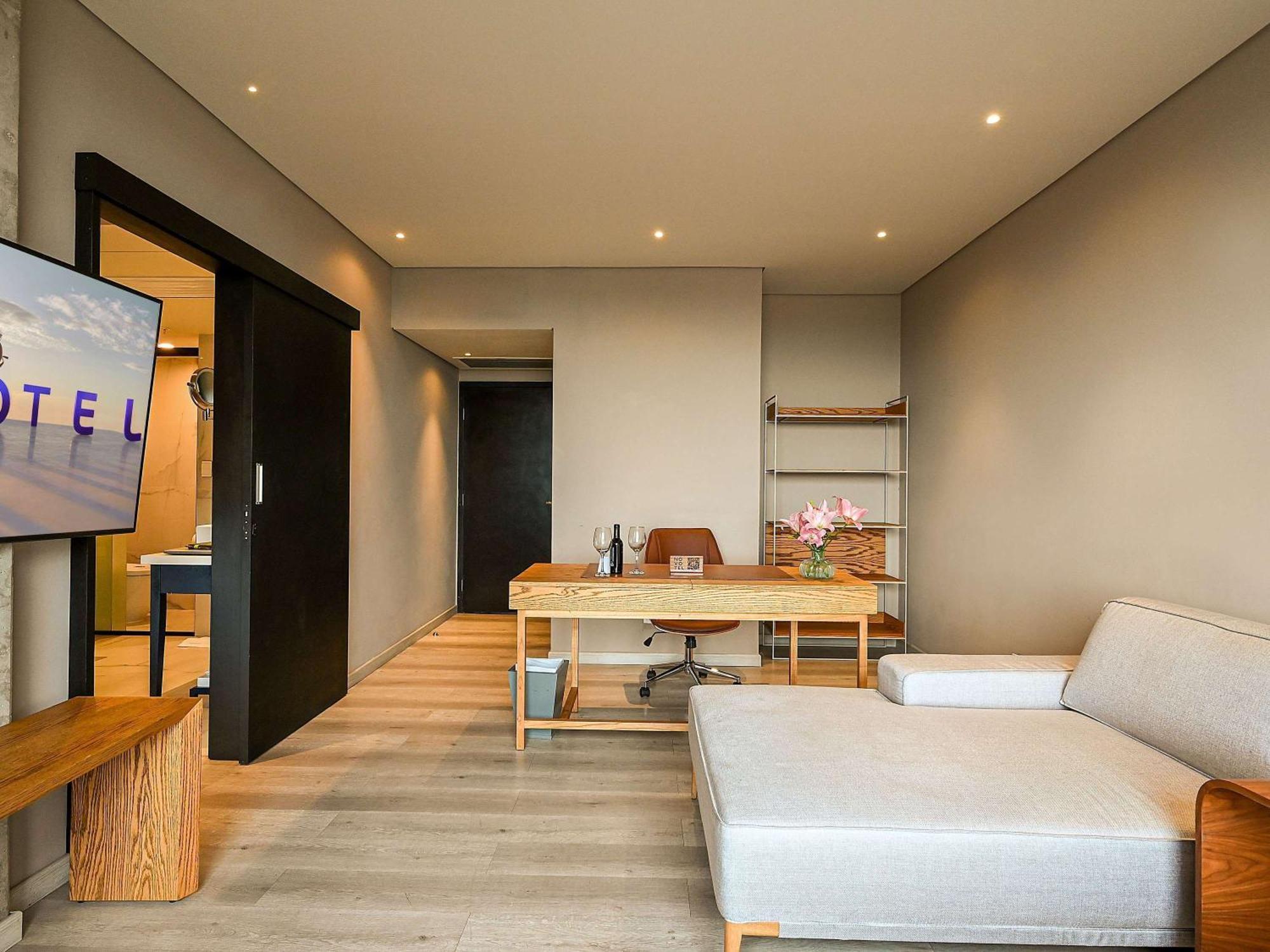 Novotel Santa Cruz De La Sierra Kültér fotó